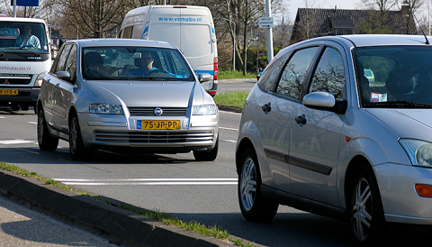 Rijschool Eindhoven waarom automaat rijlessen en rijbewijs halen belangrijk is